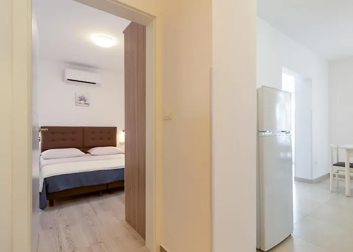 アパート Amoroso 200m From Sea