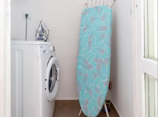 アパート Amoroso 200m From Sea *